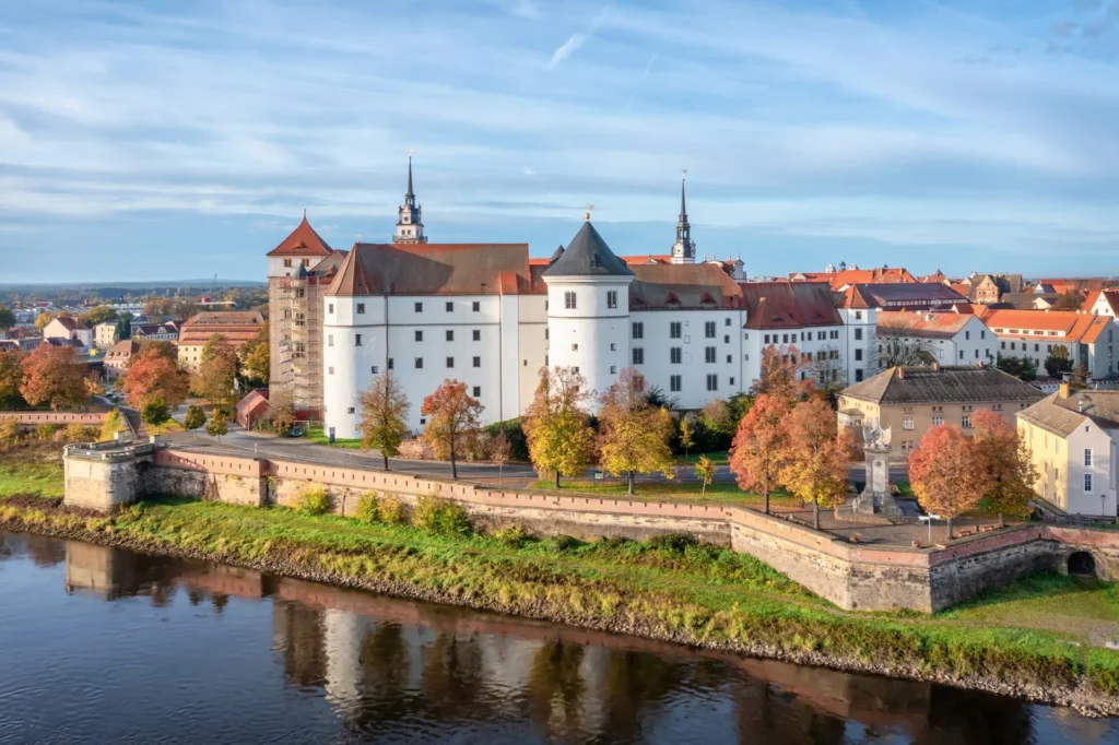 Schloss Hartenfels in Torgau im Herbst